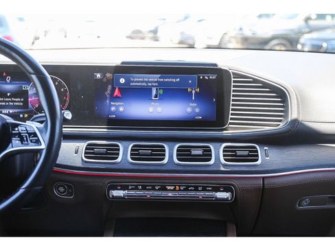Used 2024 Mercedes-Benz GLE 350 4MATIC image 11