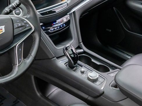 Certified 2024 Cadillac XT5 Premium Luxury AWD/4WD image 12