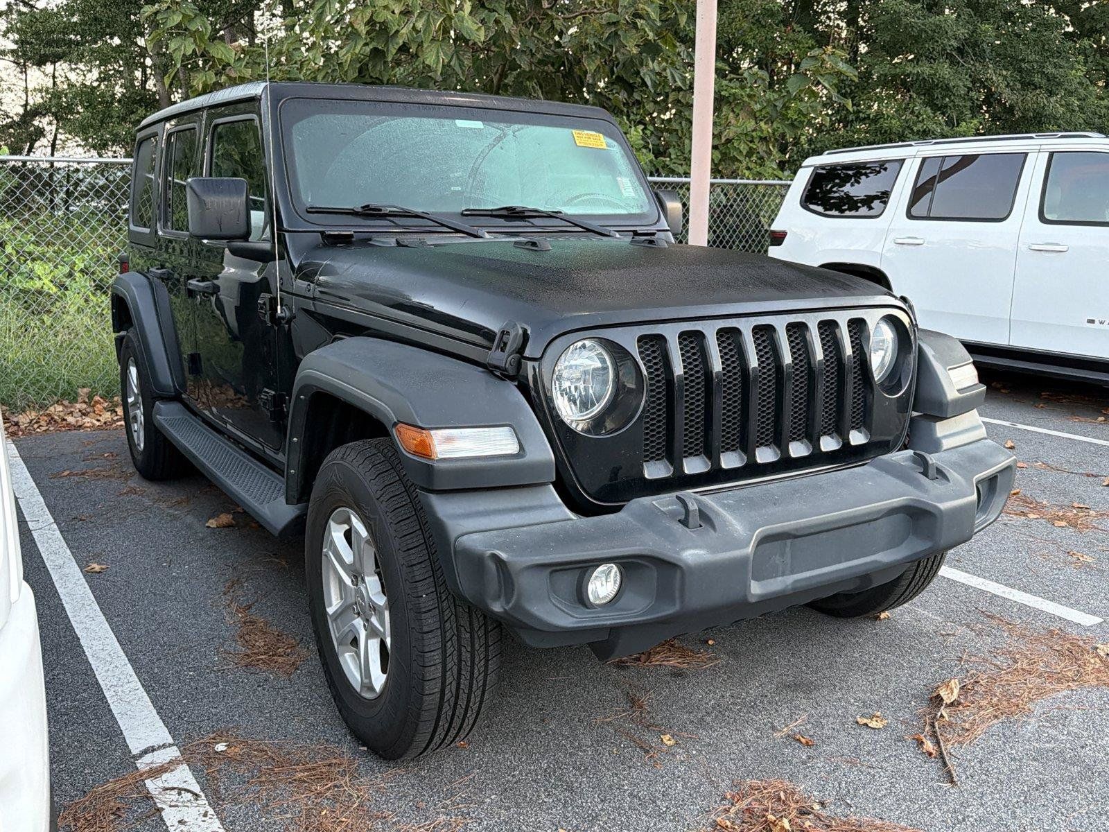 Used 2023 Jeep Wrangler Unlimited Sport AWD/4WD image 3