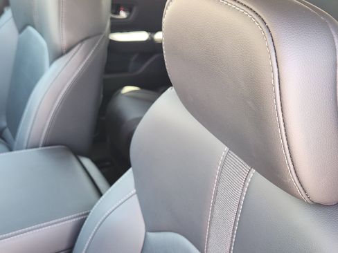 Certified 2023 Honda Pilot Touring image 15