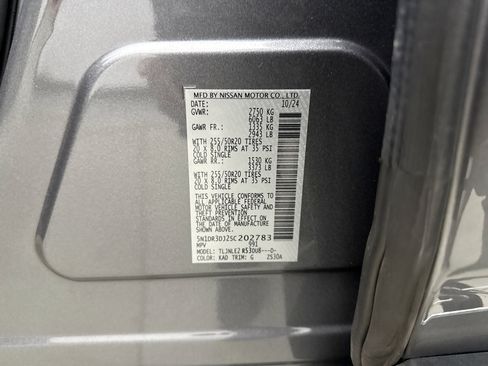 Used 2025 Nissan Pathfinder Platinum w/ Cargo Package image 22