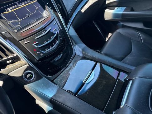 Used 2019 Cadillac Escalade ESV Platinum AWD/4WD image 27