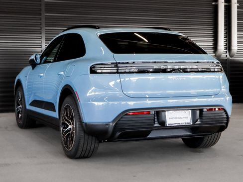 New 2026 Porsche Macan Electric image 3