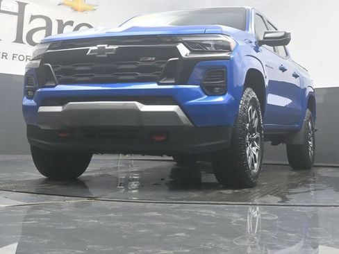 Used 2024 Chevrolet Colorado Z71 w/ Z71 Convenience Package 2 AWD/4WD image 55