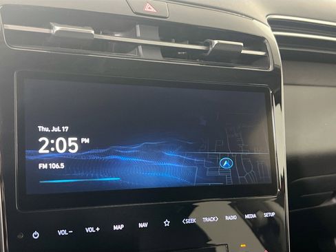 Used 2022 Hyundai Tucson Limited image 15