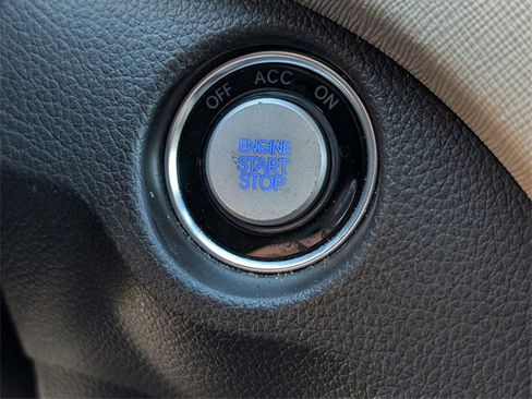 Used 2017 Hyundai Santa Fe Sport image 29