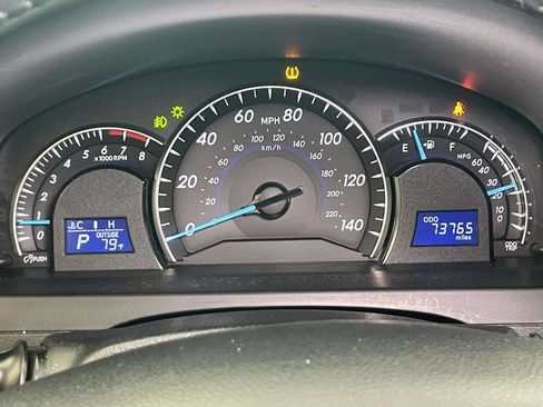 Used 2012 Toyota Camry XLE w/ Leather Pkg FWD image 34