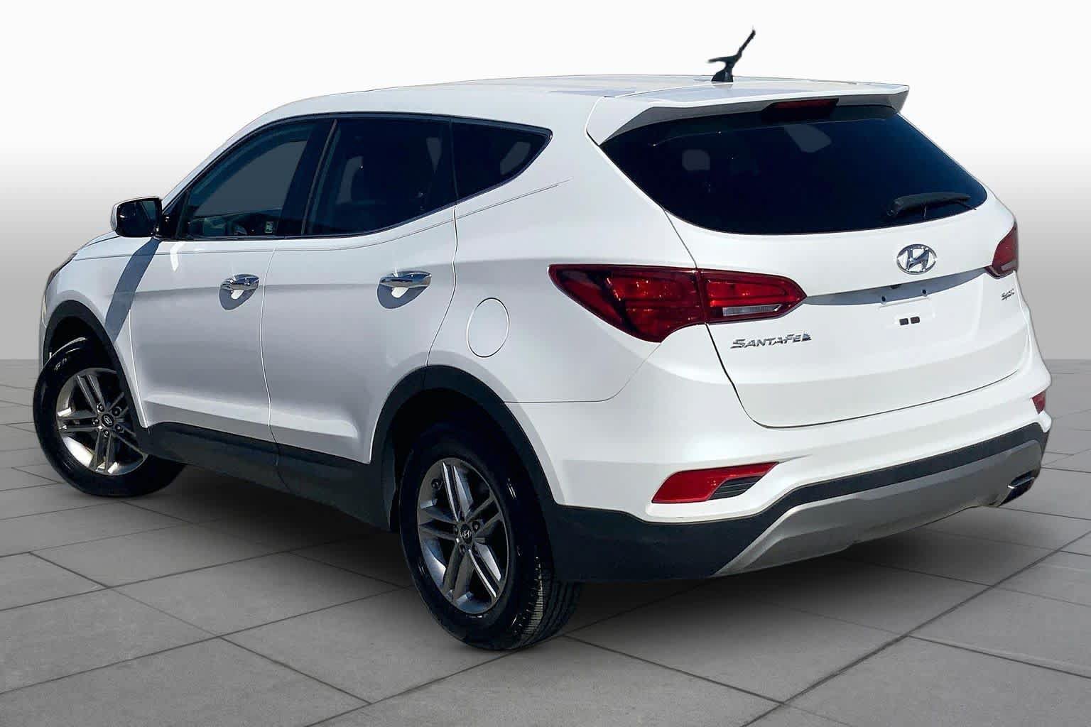Used 2018 Hyundai Santa Fe Sport FWD image 12