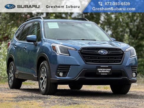 Used 2024 Subaru Forester Premium AWD/4WD image 1