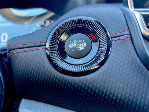 Used 2024 Jeep Compass Trailhawk image 15