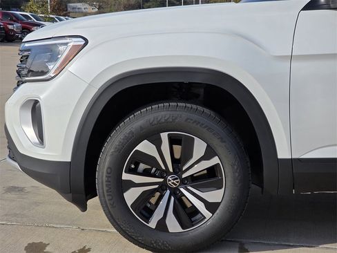 New 2026 Volkswagen Atlas SE image 5