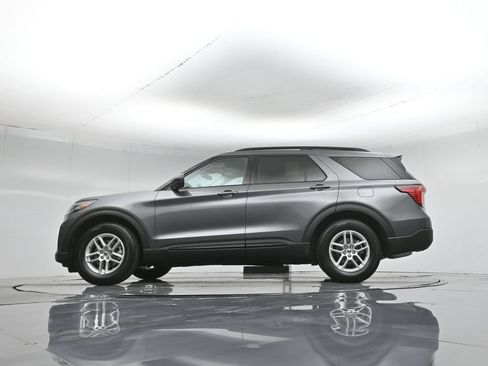 New 2026 Ford Explorer Active RWD image 51
