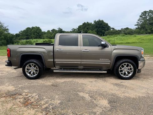 Used 2014 GMC Sierra 1500 SLT w/ SLT Crew Cab Value Package AWD/4WD image 6
