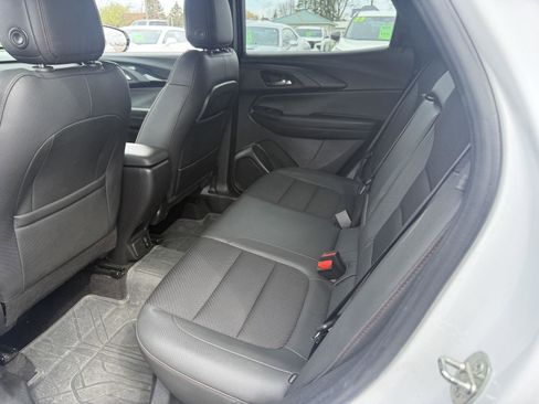 Used 2021 Chevrolet TrailBlazer RS w/ Sun and Liftgate Package AWD/4WD image 11