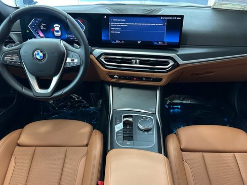 Used 2023 BMW 330i Sedan w/ Convenience Package RWD image 15