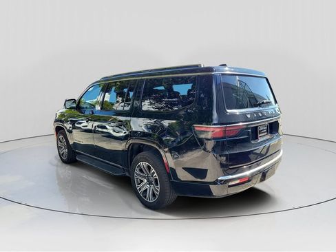 Used 2024 Jeep Wagoneer Series II w/ Flexible Seating Group RWD image 5