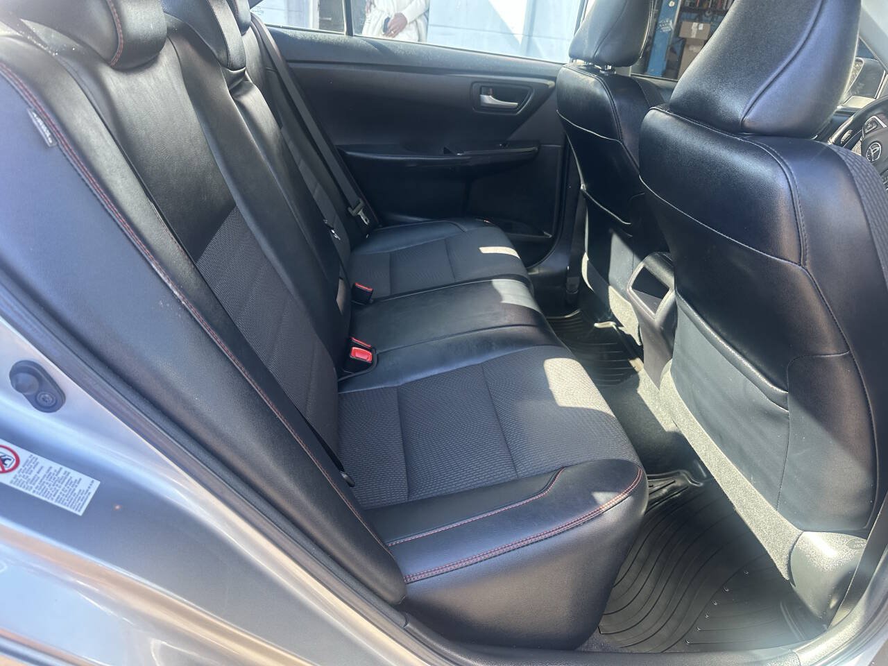 Used 2017 Toyota Camry SE FWD image 17