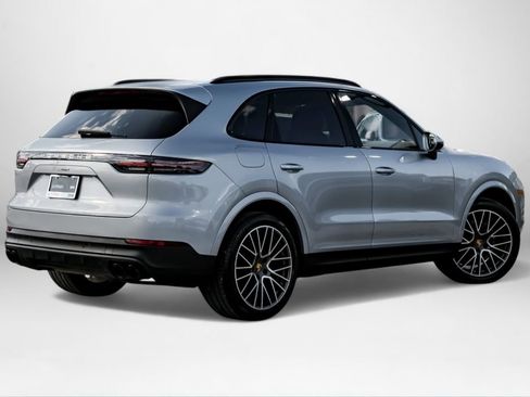 Used 2021 Porsche Cayenne image 6