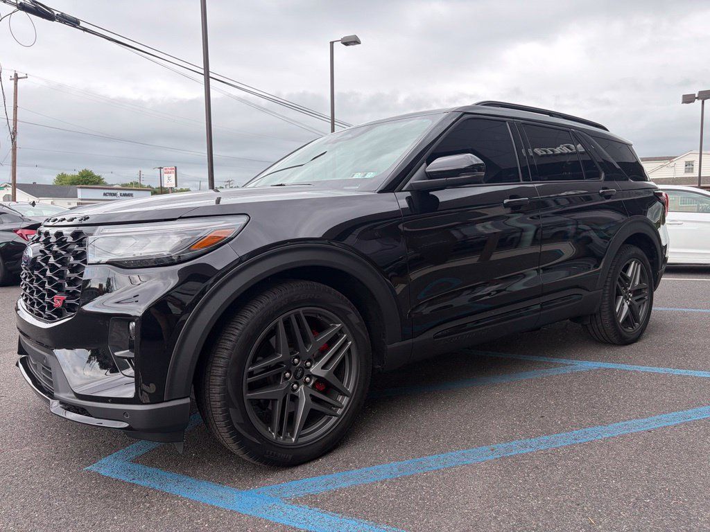 Used 2026 Ford Explorer ST w/ Sun And Sound Package AWD/4WD image 10