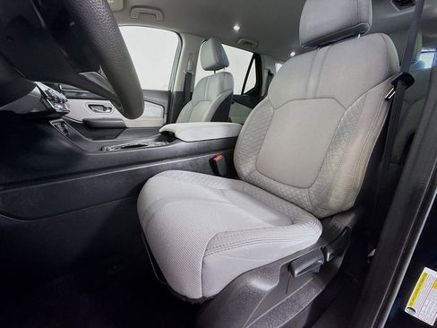 Used 2023 Honda Pilot LX image 11