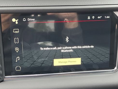 Used 2024 GMC Yukon Denali w/ Advanced Technology Package image 20