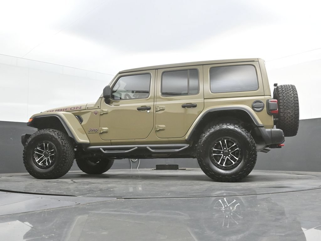 Used 2025 Jeep Wrangler Unlimited Rubicon AWD/4WD image 45