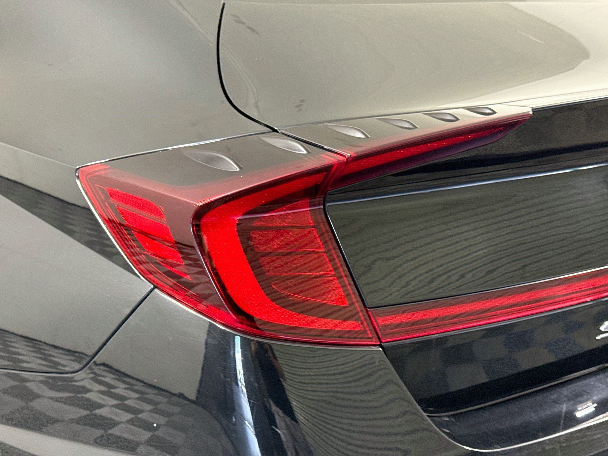 Used 2020 Hyundai Sonata Limited FWD image 36