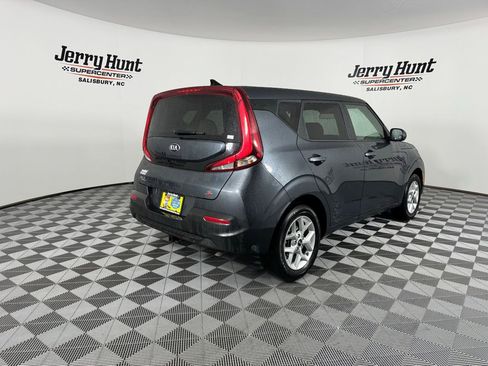 Used 2020 Kia Soul S image 6