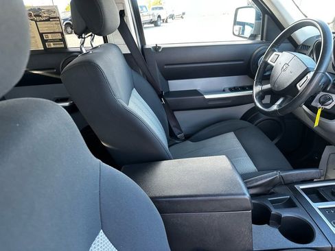 Used 2010 Dodge Nitro SXT image 16
