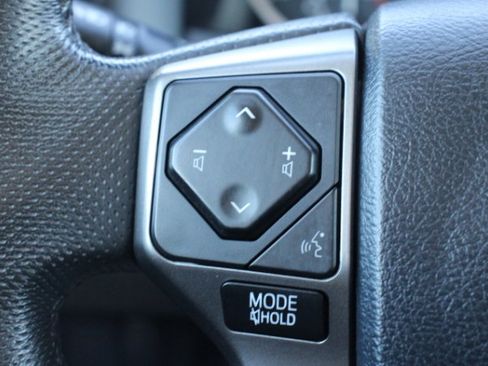 Certified 2020 Toyota Tacoma SR5 image 25