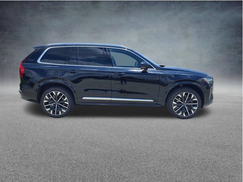 New 2026 Volvo XC90 B5 Plus w/ Protection Package Premier AWD/4WD image 8