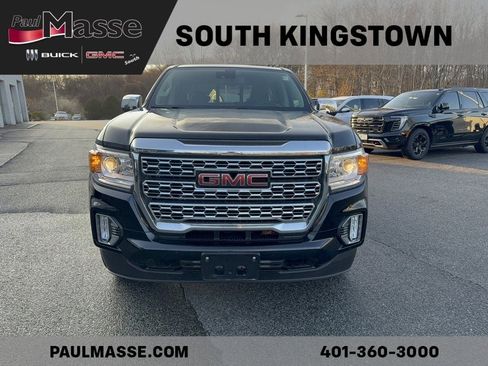 Used 2022 GMC Canyon Denali image 2