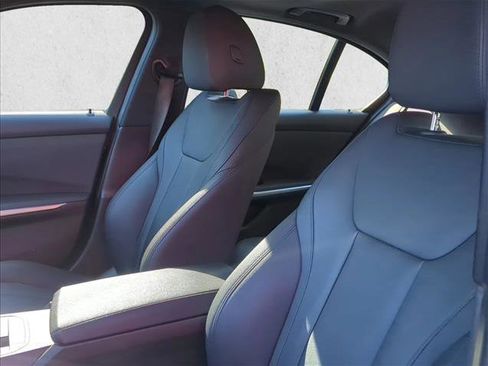 Used 2019 BMW 330i xDrive Sedan w/ Premium Package image 12