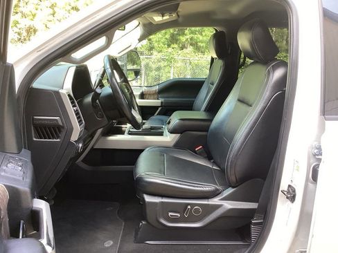 Used 2019 Ford F250 Lariat w/ Lariat Ultimate Package AWD/4WD image 26