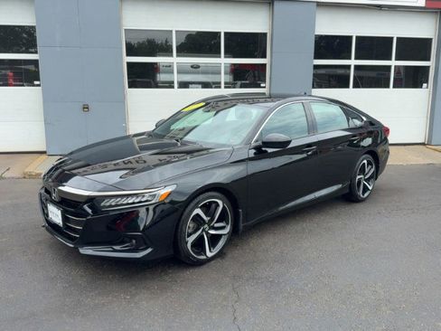 Used 2022 Honda Accord Sport image 2