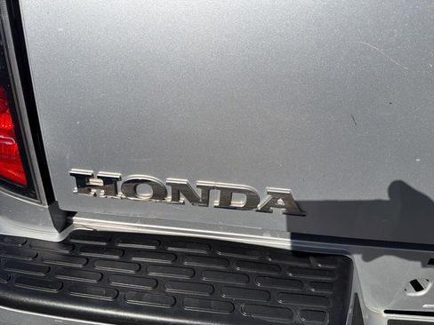 Used 2007 Honda Ridgeline RT image 9