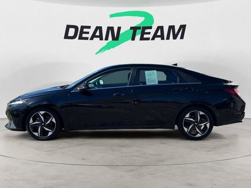 Used 2021 Hyundai Elantra Limited image 5