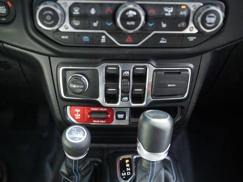 Used 2023 Jeep Wrangler Unlimited Rubicon 4xe w/ Cold Weather Group image 34