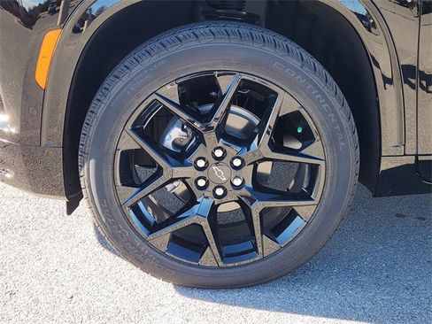 New 2026 Chevrolet Traverse RS w/ LPO, Floor Liner Package image 13