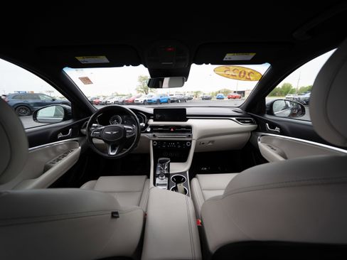 Used 2025 Genesis G70 2.5T RWD image 19