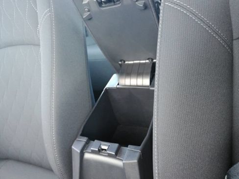 Used 2025 Toyota Corolla LE FWD image 46