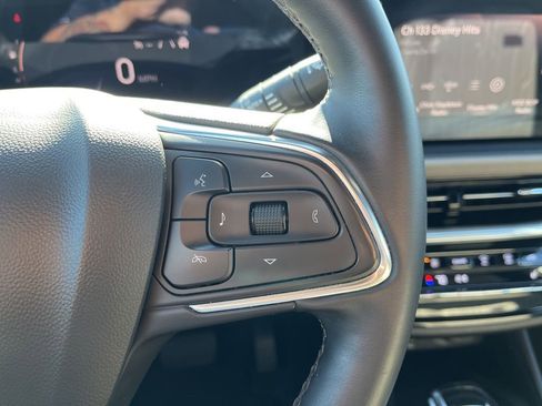 Used 2024 Buick Envista Avenir image 18