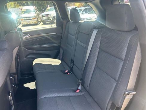 Used 2019 Jeep Grand Cherokee Laredo RWD image 15
