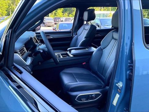 Used 2026 Jeep Grand Wagoneer Limited w/ Premium Group II AWD/4WD image 20