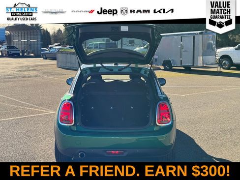 Used 2020 MINI Cooper 4-Door Hardtop w/ Storage Package image 7