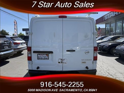 Used 2016 Nissan NV 2500 SV RWD image 5