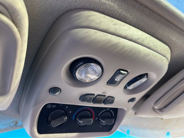 Used 2001 GMC Yukon SLE RWD image 23