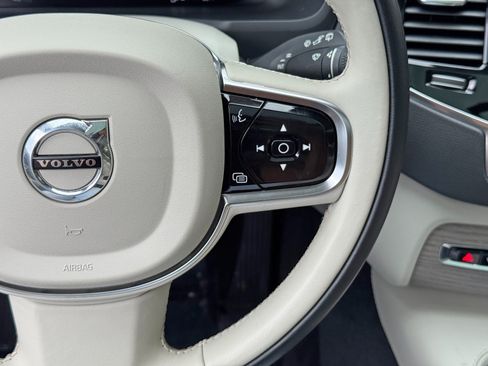 Used 2025 Volvo XC90 T8 Plus AWD/4WD image 24