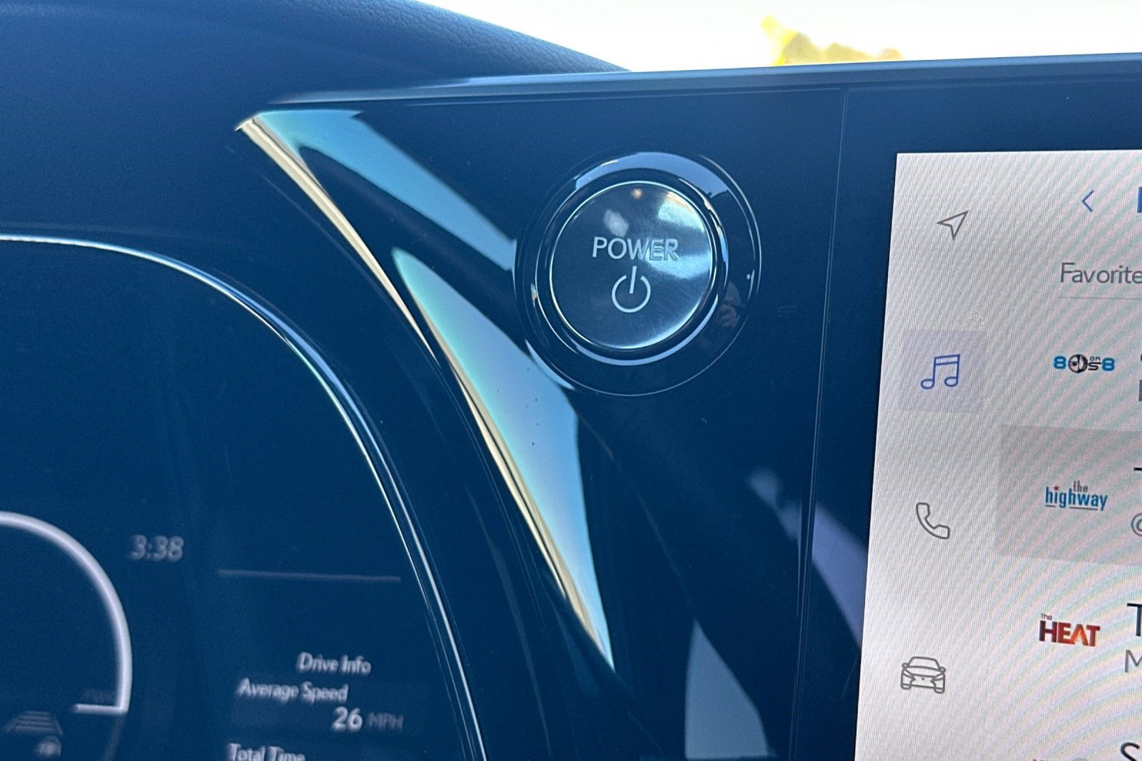 Certified 2026 Lexus TX 500h AWD w/ Technology Package image 30
