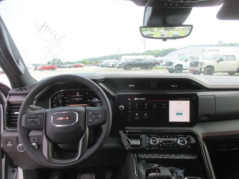 New 2026 GMC Sierra 1500 AT4 w/ AT4 Premium Package AWD/4WD image 18